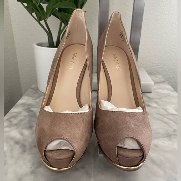 NIB Nine West Natural Copilot 7M - Picture 2 of 9